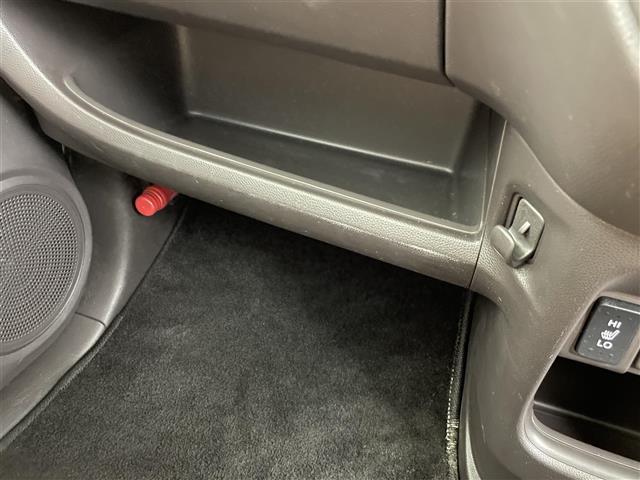 Ｎ－ＯＮＥ セレクト　禁煙車　ＣＤデッキ　ビルトインＥＴＣ２．０　ドライブレコーダー　アイドリングストップ　横滑り防止　ヘッドライトレベライザー　電動格納ミラー　ハーフレザー　シートヒーター　スマートキー　プッシュスタート（29枚目）