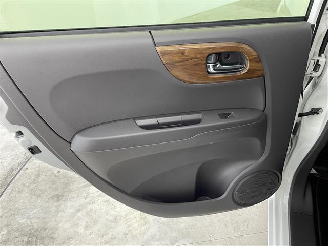 Ｎ－ＯＮＥ セレクト　禁煙車　ＣＤデッキ　ビルトインＥＴＣ２．０　ドライブレコーダー　アイドリングストップ　横滑り防止　ヘッドライトレベライザー　電動格納ミラー　ハーフレザー　シートヒーター　スマートキー　プッシュスタート（40枚目）