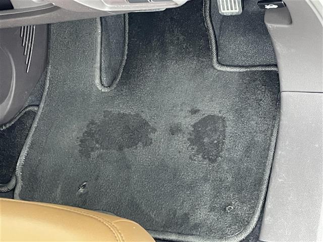 Ｎ－ＯＮＥ セレクト　禁煙車　ＣＤデッキ　ビルトインＥＴＣ２．０　ドライブレコーダー　アイドリングストップ　横滑り防止　ヘッドライトレベライザー　電動格納ミラー　ハーフレザー　シートヒーター　スマートキー　プッシュスタート（42枚目）