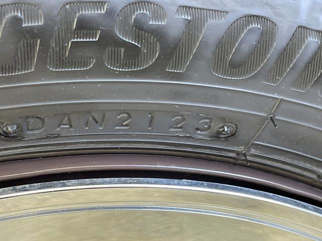 Ｎ－ＯＮＥ セレクト　禁煙車　ＣＤデッキ　ビルトインＥＴＣ２．０　ドライブレコーダー　アイドリングストップ　横滑り防止　ヘッドライトレベライザー　電動格納ミラー　ハーフレザー　シートヒーター　スマートキー　プッシュスタート（70枚目）