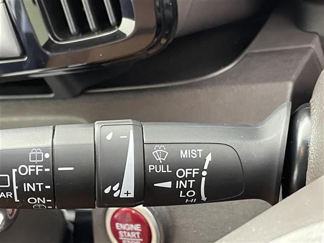 Ｎ－ＯＮＥ セレクト　ツアラー　ワンオーナー　禁煙車　純正ディスプレイオーディオ　バックカメラ　クルーズコントロール　パドルシフト　ハーフレザーシート　シートヒーター　ＥＴＣ２．０　ドライブレコーダー　スマートキー　スペアキー（8枚目）