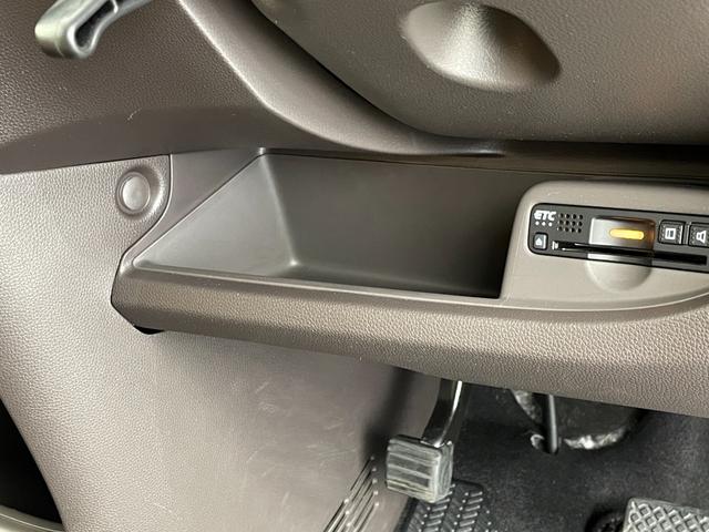 Ｎ－ＯＮＥ セレクト　ツアラー　ワンオーナー　禁煙車　純正ディスプレイオーディオ　バックカメラ　クルーズコントロール　パドルシフト　ハーフレザーシート　シートヒーター　ＥＴＣ２．０　ドライブレコーダー　スマートキー　スペアキー（36枚目）