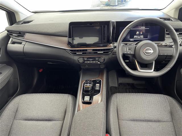 オーラ Ｇ　９インチ純正ナビ　禁煙車　アラウンドビューモニター　デジタルインナーミラー　シートヒーター　ビルトインＥＴＣ２．０　全方位ドライブレコーダー　純正アルミホイール　ステアリングヒーター　オートハイビーム（2枚目）