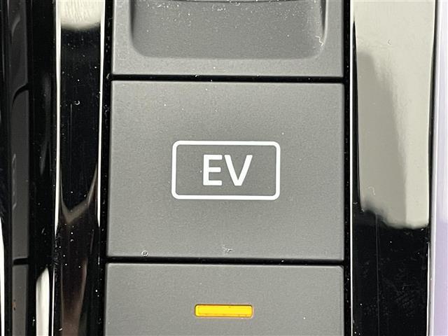 オーラ Ｇ　９インチ純正ナビ　禁煙車　アラウンドビューモニター　デジタルインナーミラー　シートヒーター　ビルトインＥＴＣ２．０　全方位ドライブレコーダー　純正アルミホイール　ステアリングヒーター　オートハイビーム（15枚目）