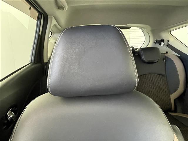 ノート ｅ－パワー　メダリスト　純正７インチＳＤナビ　ステアリングスイッチ　デジタルインナーミラー　アラウンドビューモニター　社外ドライブっレコーダー　フォグライト　ＬＥＤライト　オートライト　電格ミラー　Ｐスタート　スマートキー（32枚目）