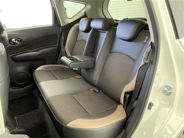 ノート ｅ－パワー　メダリスト　純正７インチＳＤナビ　ステアリングスイッチ　デジタルインナーミラー　アラウンドビューモニター　社外ドライブっレコーダー　フォグライト　ＬＥＤライト　オートライト　電格ミラー　Ｐスタート　スマートキー（35枚目）