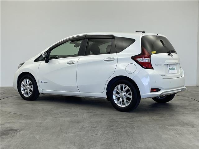 ノート ｅ－パワー　メダリスト　純正７インチＳＤナビ　ステアリングスイッチ　デジタルインナーミラー　アラウンドビューモニター　社外ドライブっレコーダー　フォグライト　ＬＥＤライト　オートライト　電格ミラー　Ｐスタート　スマートキー（46枚目）