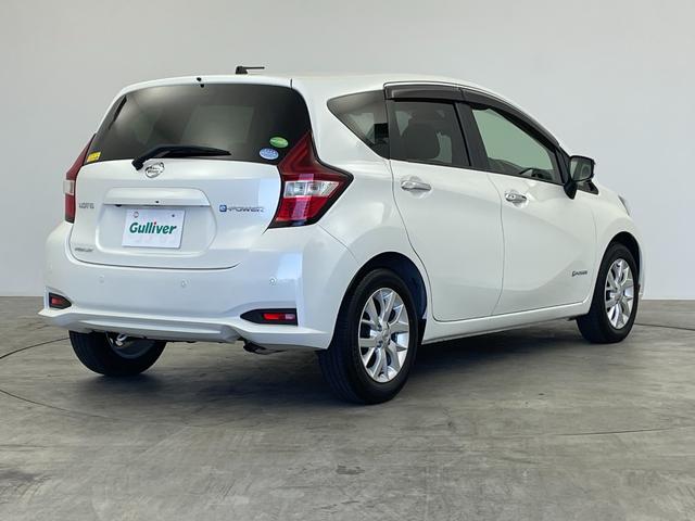 ノート ｅ－パワー　メダリスト　純正７インチＳＤナビ　ステアリングスイッチ　デジタルインナーミラー　アラウンドビューモニター　社外ドライブっレコーダー　フォグライト　ＬＥＤライト　オートライト　電格ミラー　Ｐスタート　スマートキー（48枚目）