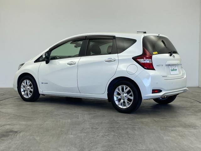 ノート ｅ－パワー　メダリスト　純正７インチＳＤナビ　ステアリングスイッチ　デジタルインナーミラー　アラウンドビューモニター　社外ドライブっレコーダー　フォグライト　ＬＥＤライト　オートライト　電格ミラー　Ｐスタート　スマートキー（50枚目）