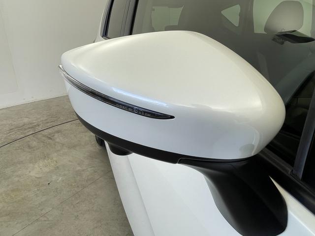 ノート ｅ－パワー　メダリスト　純正７インチＳＤナビ　ステアリングスイッチ　デジタルインナーミラー　アラウンドビューモニター　社外ドライブっレコーダー　フォグライト　ＬＥＤライト　オートライト　電格ミラー　Ｐスタート　スマートキー（61枚目）