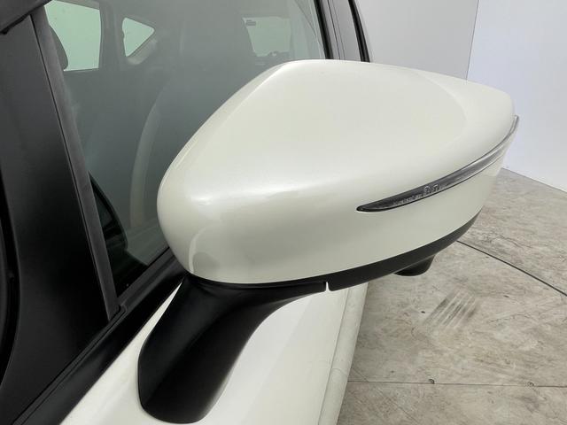 ノート ｅ－パワー　メダリスト　純正７インチＳＤナビ　ステアリングスイッチ　デジタルインナーミラー　アラウンドビューモニター　社外ドライブっレコーダー　フォグライト　ＬＥＤライト　オートライト　電格ミラー　Ｐスタート　スマートキー（62枚目）