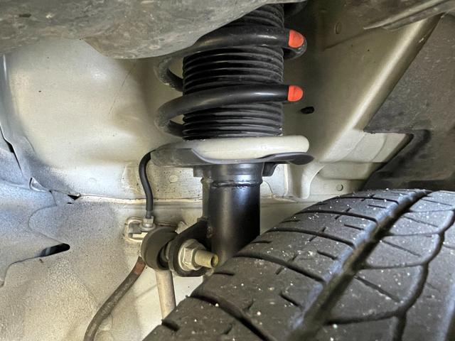 ノート ｅ－パワー　メダリスト　純正７インチＳＤナビ　ステアリングスイッチ　デジタルインナーミラー　アラウンドビューモニター　社外ドライブっレコーダー　フォグライト　ＬＥＤライト　オートライト　電格ミラー　Ｐスタート　スマートキー（73枚目）