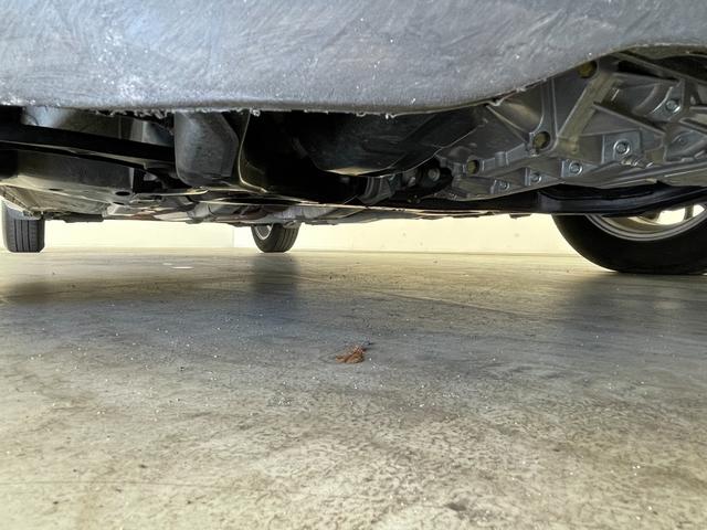 ノート ｅ－パワー　メダリスト　純正７インチＳＤナビ　ステアリングスイッチ　デジタルインナーミラー　アラウンドビューモニター　社外ドライブっレコーダー　フォグライト　ＬＥＤライト　オートライト　電格ミラー　Ｐスタート　スマートキー（77枚目）