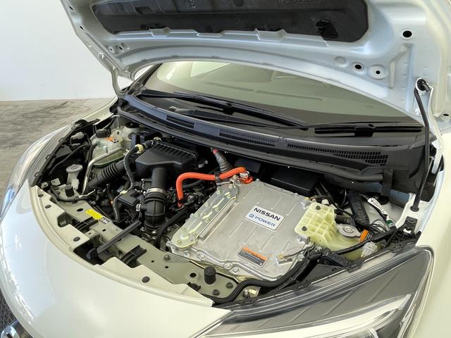 ノート ｅ－パワー　メダリスト　純正７インチＳＤナビ　ステアリングスイッチ　デジタルインナーミラー　アラウンドビューモニター　社外ドライブっレコーダー　フォグライト　ＬＥＤライト　オートライト　電格ミラー　Ｐスタート　スマートキー（80枚目）