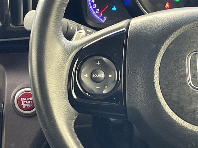 Ｎ－ＯＮＥ プレミアム　ツアラー　ＳＳパッケージ　純正ナビ　バックカメラ　ＥＴＣ　シートヒーター　クルーズコントロール　パドルシフト　純正アルミホイール　ＬＥＤヘッドライト　オートライト　衝突被害軽減ブレーキ　スマートキー　革巻きステアリング　禁煙車（7枚目）