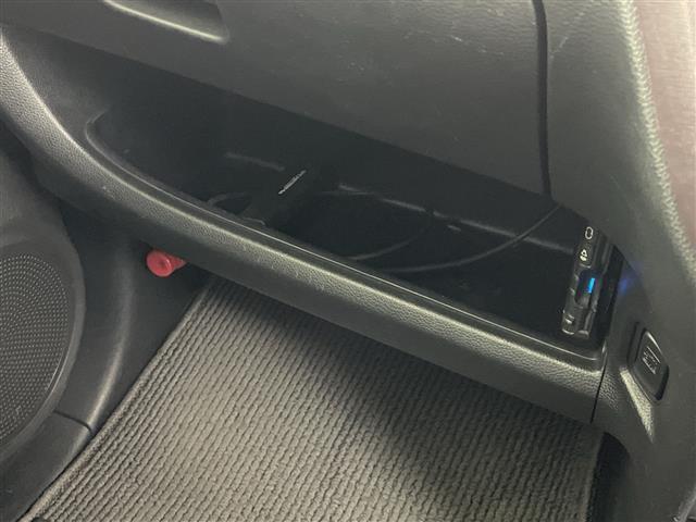 Ｎ－ＯＮＥ プレミアム　ツアラー　ＳＳパッケージ　純正ナビ　バックカメラ　ＥＴＣ　シートヒーター　クルーズコントロール　パドルシフト　純正アルミホイール　ＬＥＤヘッドライト　オートライト　衝突被害軽減ブレーキ　スマートキー　革巻きステアリング　禁煙車（27枚目）