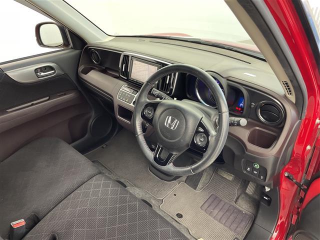 Ｎ－ＯＮＥ プレミアム　ツアラー　ＳＳパッケージ　純正ナビ　バックカメラ　ＥＴＣ　シートヒーター　クルーズコントロール　パドルシフト　純正アルミホイール　ＬＥＤヘッドライト　オートライト　衝突被害軽減ブレーキ　スマートキー　革巻きステアリング　禁煙車（31枚目）