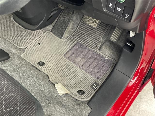 Ｎ－ＯＮＥ プレミアム　ツアラー　ＳＳパッケージ　純正ナビ　バックカメラ　ＥＴＣ　シートヒーター　クルーズコントロール　パドルシフト　純正アルミホイール　ＬＥＤヘッドライト　オートライト　衝突被害軽減ブレーキ　スマートキー　革巻きステアリング　禁煙車（42枚目）