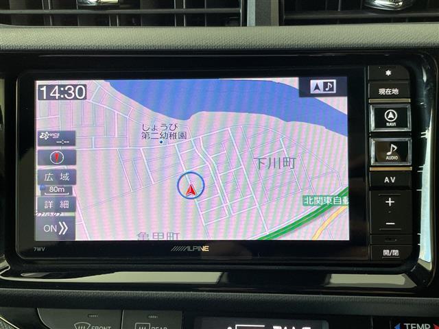 アクア Ｓ　スタイルブラック　純正ナビ　バックカメラ　フルセグＴＶ　ビルトインＥＴＣ　衝突被害軽減ブレーキ　レーンアシスト　オートマチックハイビーム　スマートキー　プッシュスタートボタン　フロアマット　横滑り防止装置　禁煙車（3枚目）