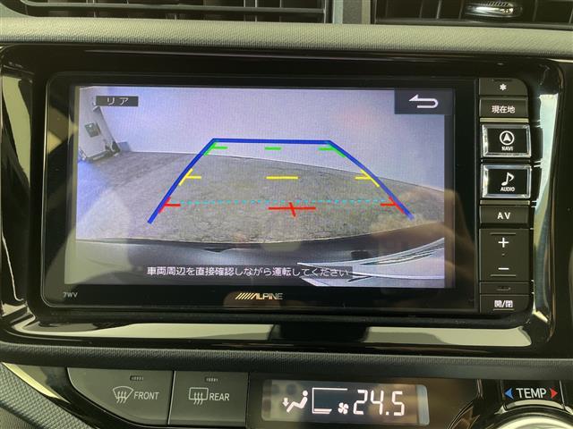 アクア Ｓ　スタイルブラック　純正ナビ　バックカメラ　フルセグＴＶ　ビルトインＥＴＣ　衝突被害軽減ブレーキ　レーンアシスト　オートマチックハイビーム　スマートキー　プッシュスタートボタン　フロアマット　横滑り防止装置　禁煙車（5枚目）