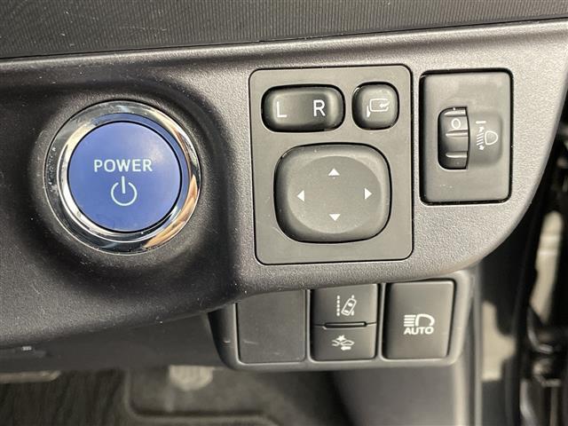 アクア Ｓ　スタイルブラック　純正ナビ　バックカメラ　フルセグＴＶ　ビルトインＥＴＣ　衝突被害軽減ブレーキ　レーンアシスト　オートマチックハイビーム　スマートキー　プッシュスタートボタン　フロアマット　横滑り防止装置　禁煙車（25枚目）