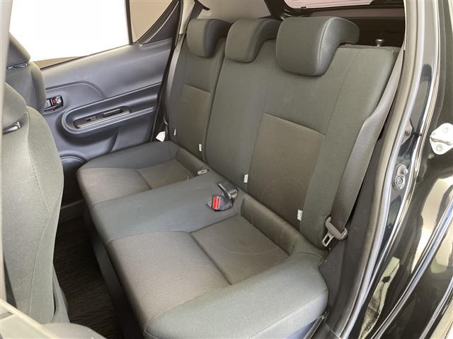 アクア Ｓ　スタイルブラック　純正ナビ　バックカメラ　フルセグＴＶ　ビルトインＥＴＣ　衝突被害軽減ブレーキ　レーンアシスト　オートマチックハイビーム　スマートキー　プッシュスタートボタン　フロアマット　横滑り防止装置　禁煙車（34枚目）