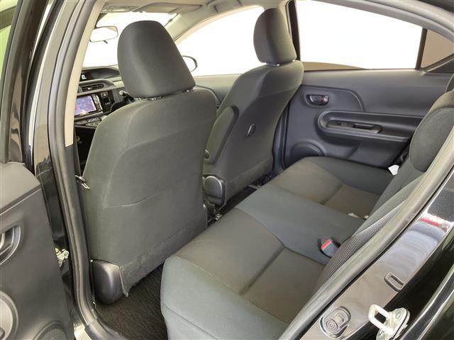 アクア Ｓ　スタイルブラック　純正ナビ　バックカメラ　フルセグＴＶ　ビルトインＥＴＣ　衝突被害軽減ブレーキ　レーンアシスト　オートマチックハイビーム　スマートキー　プッシュスタートボタン　フロアマット　横滑り防止装置　禁煙車（35枚目）