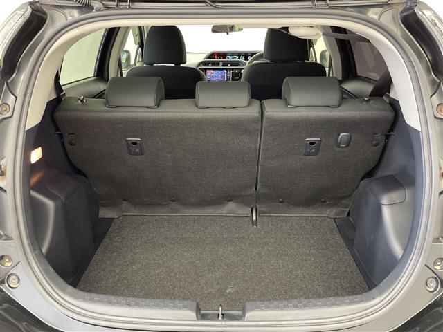 アクア Ｓ　スタイルブラック　純正ナビ　バックカメラ　フルセグＴＶ　ビルトインＥＴＣ　衝突被害軽減ブレーキ　レーンアシスト　オートマチックハイビーム　スマートキー　プッシュスタートボタン　フロアマット　横滑り防止装置　禁煙車（36枚目）