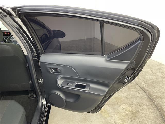 アクア Ｓ　スタイルブラック　純正ナビ　バックカメラ　フルセグＴＶ　ビルトインＥＴＣ　衝突被害軽減ブレーキ　レーンアシスト　オートマチックハイビーム　スマートキー　プッシュスタートボタン　フロアマット　横滑り防止装置　禁煙車（41枚目）