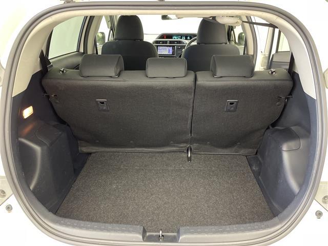 アクア Ｓ　純正ナビ　バックカメラ　フルセグＴＶ　Ｂｌｕｅｔｏｏｔｈ接続　ＥＴＣ　スマートキー　プッシュスタートボタン　オートライト　モデリスタアルミホイール　横滑り防止装置　フロアマット　横滑り防止装置　禁煙車（36枚目）