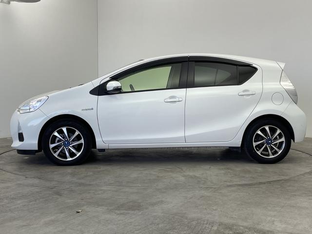 アクア Ｓ　純正ナビ　バックカメラ　フルセグＴＶ　Ｂｌｕｅｔｏｏｔｈ接続　ＥＴＣ　スマートキー　プッシュスタートボタン　オートライト　モデリスタアルミホイール　横滑り防止装置　フロアマット　横滑り防止装置　禁煙車（48枚目）