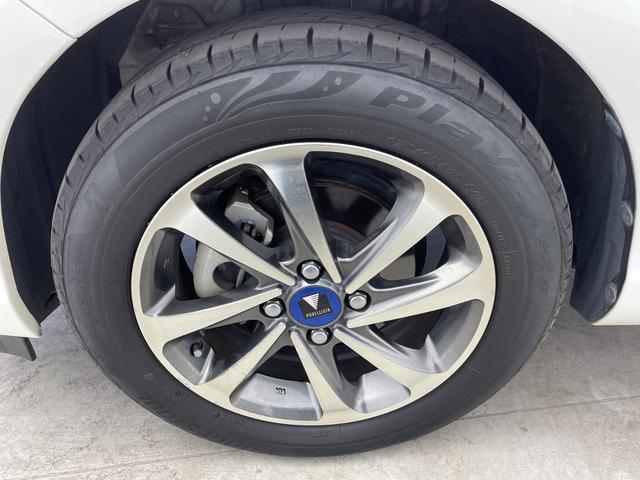 アクア Ｓ　純正ナビ　バックカメラ　フルセグＴＶ　Ｂｌｕｅｔｏｏｔｈ接続　ＥＴＣ　スマートキー　プッシュスタートボタン　オートライト　モデリスタアルミホイール　横滑り防止装置　フロアマット　横滑り防止装置　禁煙車（57枚目）