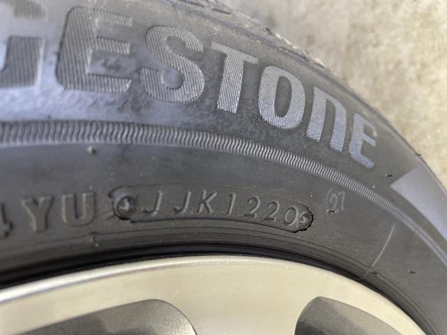 アクア Ｓ　純正ナビ　バックカメラ　フルセグＴＶ　Ｂｌｕｅｔｏｏｔｈ接続　ＥＴＣ　スマートキー　プッシュスタートボタン　オートライト　モデリスタアルミホイール　横滑り防止装置　フロアマット　横滑り防止装置　禁煙車（62枚目）