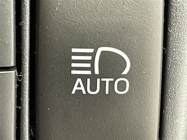 アクア Ｓスタイルブラック　純正ナビ　バックカメラ　フルセグＴＶ　Ｂｌｕｅｔｏｏｔｈ接続　スマートキー　プッシュスタートボタン　衝突被害軽減ブレーキ　レーンアシスト　オートマチックハイビーム　ビルトインＥＴＣ２．０　禁煙車（7枚目）