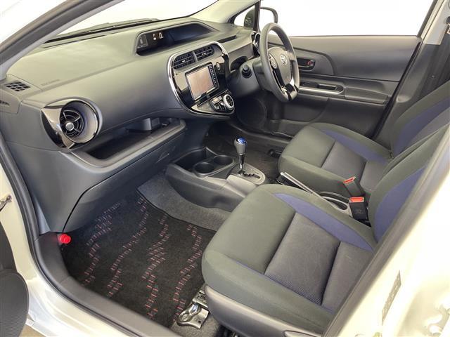 アクア Ｓ　禁煙車　純正７インチナビ　バックカメラ　ドライブレコーダー　プリクラッシュセーフティ　スマートキー　スペアキー　オートライト　オートマチックハイビーム　ステアリングスイッチ　ビルトインＥＴＣ（34枚目）