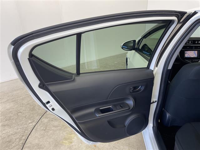 アクア Ｓ　禁煙車　純正７インチナビ　バックカメラ　ドライブレコーダー　プリクラッシュセーフティ　スマートキー　スペアキー　オートライト　オートマチックハイビーム　ステアリングスイッチ　ビルトインＥＴＣ（40枚目）