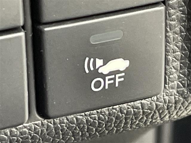 フィットハイブリッド Ｓパッケージ　禁煙車　衝突軽減ブレーキ　純正７インチナビ　バックカメラ　クルーズコントロール　ＬＥＤライト　純正１６インチアルミホイール　ステアリングリモコン　パドルシフト　ＥＴＣ　ドライブレコーダー　スマートキー（10枚目）