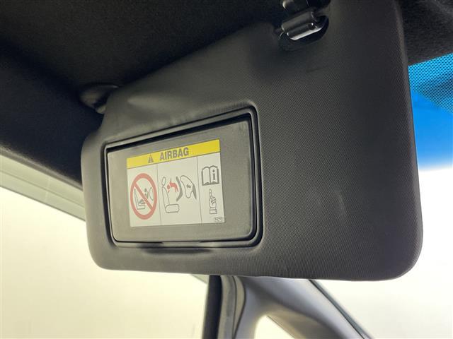 フィットハイブリッド Ｓパッケージ　禁煙車　衝突軽減ブレーキ　純正７インチナビ　バックカメラ　クルーズコントロール　ＬＥＤライト　純正１６インチアルミホイール　ステアリングリモコン　パドルシフト　ＥＴＣ　ドライブレコーダー　スマートキー（19枚目）