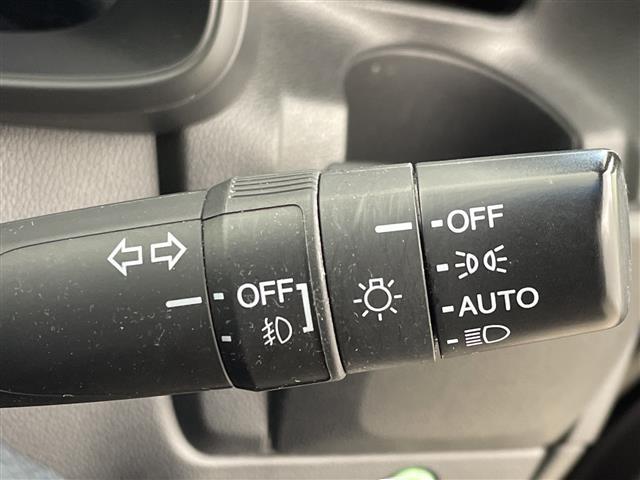 フィットハイブリッド Ｓパッケージ　禁煙車　衝突軽減ブレーキ　純正７インチナビ　バックカメラ　クルーズコントロール　ＬＥＤライト　純正１６インチアルミホイール　ステアリングリモコン　パドルシフト　ＥＴＣ　ドライブレコーダー　スマートキー（26枚目）