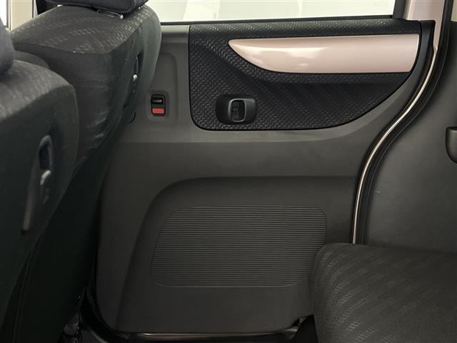 N-BOX G 禁煙車 純正7インチナビ バックカメラ 両側スライドドア ETC 横滑り防止装置 前後ドライブレコーダー ヘッドライトレベライザー ステアリングスイッチ スマートキー プッシュスタート ベンチシート(41枚目)