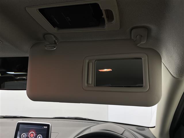 デミオ XD 禁煙車 純正7インチナビ バックカメラ 衝突軽減システム 横滑り防止装置 ビルトインETC I-STOP ヘッドライトレベライザー 電動格納ミラー スマートキー プッシュスタート 純正フロアマット(19枚目)