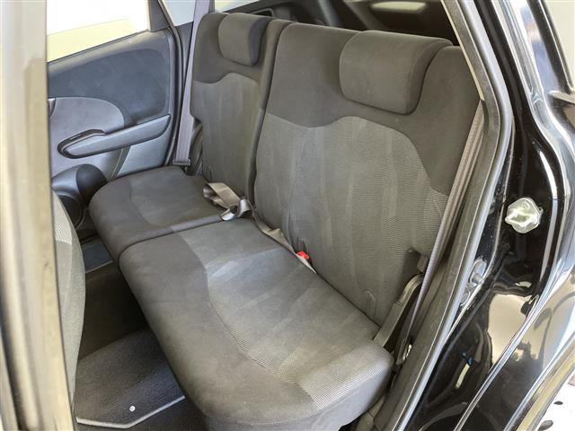 フィット Ｇ　スマートスタイルエディション　純正ナビ　ビルトインＥＴＣ　キノセンヘッドランプ　オートライト　フォグランプ　衝突被害軽減ブレーキ　チップアップシート　エアコン　スマートキー　電動格納ミラー　フロアマット　ステアリングスイッチ　禁煙（34枚目）