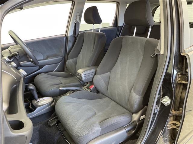 フィット Ｇ　スマートスタイルエディション　純正ナビ　ビルトインＥＴＣ　キノセンヘッドランプ　オートライト　フォグランプ　衝突被害軽減ブレーキ　チップアップシート　エアコン　スマートキー　電動格納ミラー　フロアマット　ステアリングスイッチ　禁煙（36枚目）