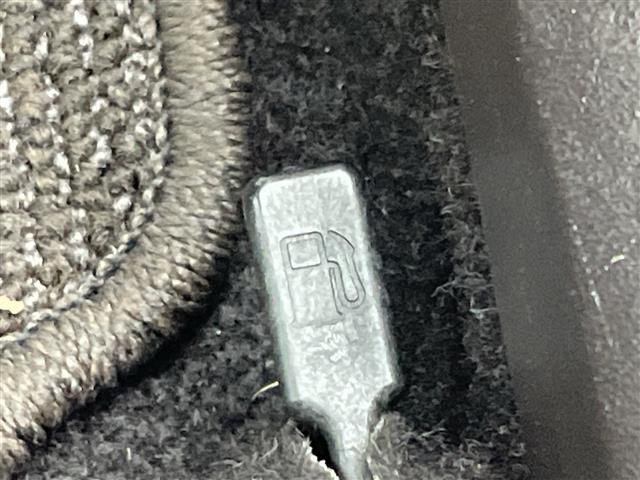 パッソ プラスハナ　Ｃパッケージ　純正ＳＤナビ　バックカメラ　ワンセグＴＶ　キセノンヘッドライト　フォグランプ　エアコン　純正フロアマット　ヘッドライトリベライザー　リモコンキー　盗難防止装置　電動格納ミラー　ＡＢＳ　禁煙車（26枚目）