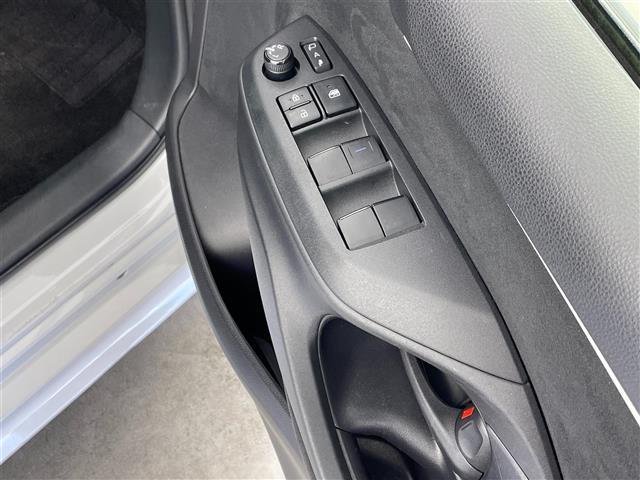 ヤリス ハイブリッドＧ　純正８型ナビ　バックカメラ　ＥＴＣ　ドラレコ　衝突被害軽減ブレーキ　レーンアシスト　オートマチックハイビーム　クリアランスソナー　ＬＥＤヘッドライト　ステアリングリモコン　ＵＳＢ入力端子　禁煙車（25枚目）