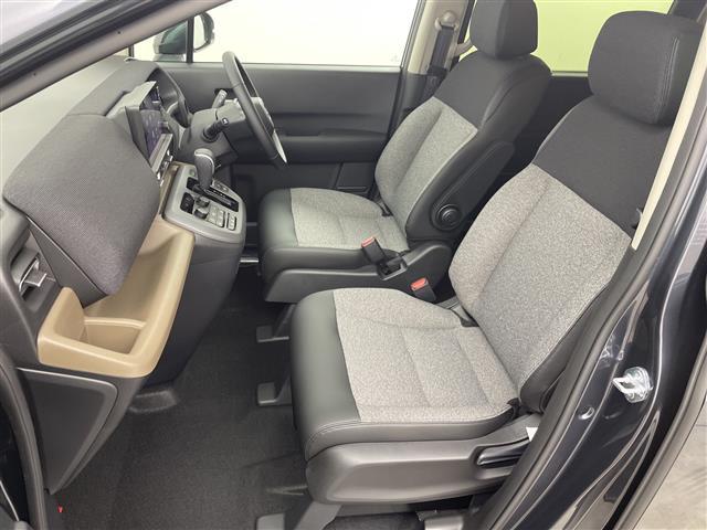 フリード エアー　ＥＸ　登録済未使用車　純正９型ナビ　全周囲カメラ　マルチビューカメラシステム　後退出庫サポート　アダプティブクルーズコントロール　両側電動スライドドア　シートヒーター　ＢＳＭ　ＬＥＤ　衝突被害軽減ブレーキ（36枚目）