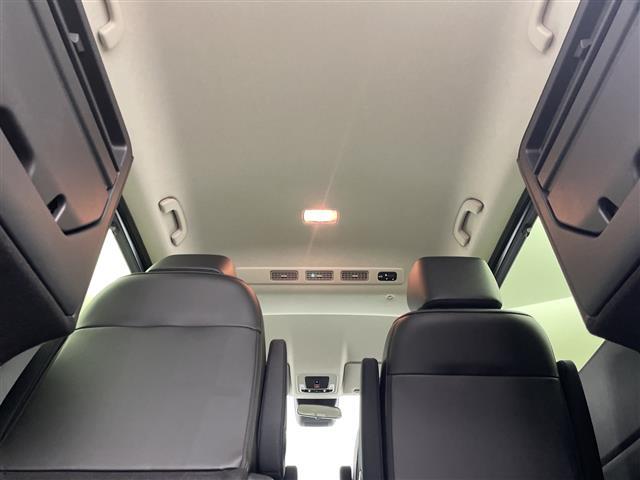 フリード エアー　ＥＸ　登録済未使用車　純正９型ナビ　全周囲カメラ　マルチビューカメラシステム　後退出庫サポート　アダプティブクルーズコントロール　両側電動スライドドア　シートヒーター　ＢＳＭ　ＬＥＤ　衝突被害軽減ブレーキ（43枚目）