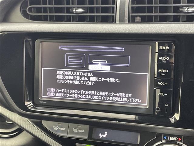 アクア Ｇブラックソフトレザーセレクション　純正ナビ　バックカメラ　ビルトインＥＴＣ　ドラレコ　ハーフレザーシート　衝突被害軽減ブレーキ　レーンアシスト　オートマチックハイビーム　キセノンヘッドライト　フォグランプ　スマートキー　禁煙車（13枚目）