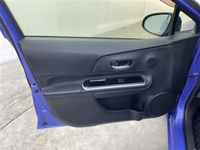 アクア Ｇブラックソフトレザーセレクション　純正ナビ　バックカメラ　ビルトインＥＴＣ　ドラレコ　ハーフレザーシート　衝突被害軽減ブレーキ　レーンアシスト　オートマチックハイビーム　キセノンヘッドライト　フォグランプ　スマートキー　禁煙車（40枚目）