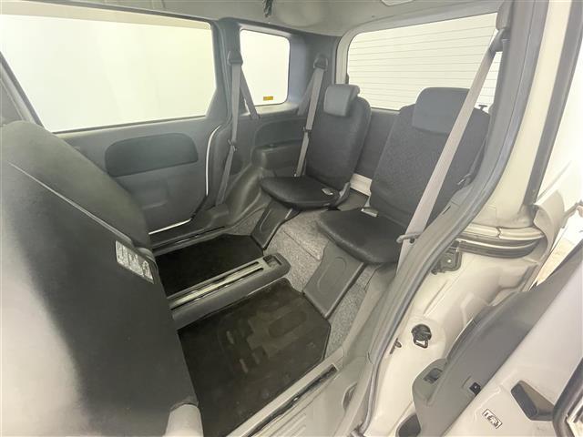 シエンタ ＤＩＣＥ－Ｇ　ナビ　バックカメラ　フルセグＴＶ　Ｂｌｕｅｔｏｏｔｈ接続　ＥＴＣ　電動スライドドア　キセノンヘッドライト　フォグランプ　エアコン　ステアリングリモコン　電動格納ミラー　純正フロアマット　禁煙車（36枚目）